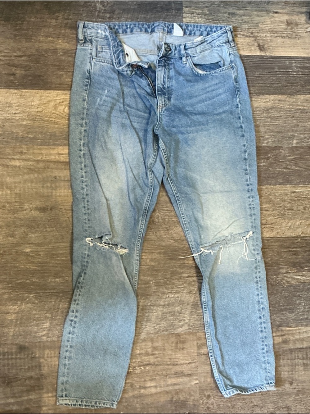 H&M Light Wash Relaxed Fit Men's Jeans
